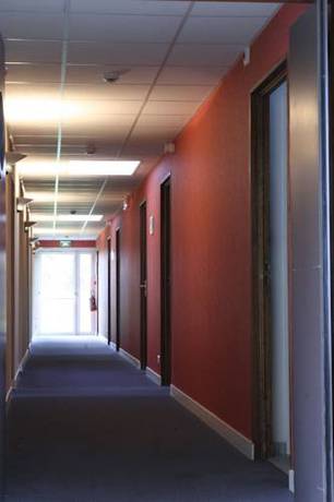 Imagen de la habitación del Hotel Les 3 Marchands. Foto 3