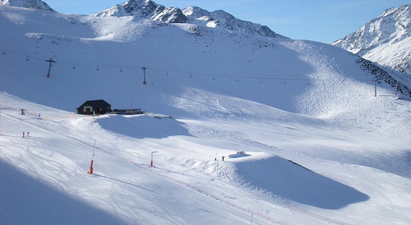 Imagen general del Hotel Les Adrets De Peyragudes. Foto 4