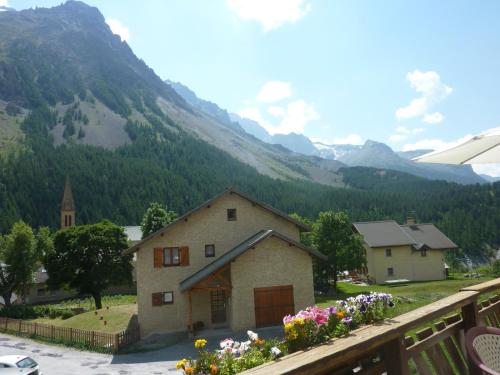 Imagen general del Hotel Les Agneaux. Foto 2