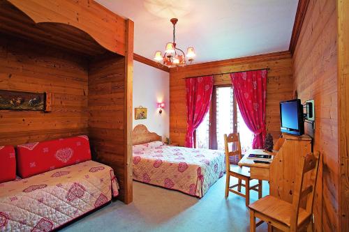 Imagen de la habitación del Hotel Les Airelles. Foto 7