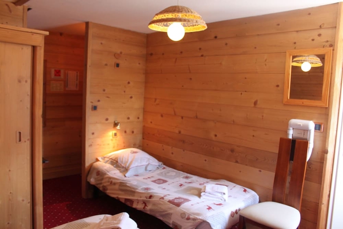 Imagen de la habitación del Hotel Les Airelles. Foto 12