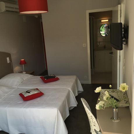 Imagen de la habitación del Hotel Les Alcyons. Foto 18