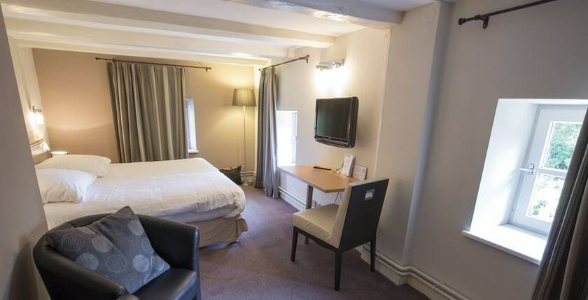 Imagen de la habitación del Hotel Les Alisiers. Foto 12