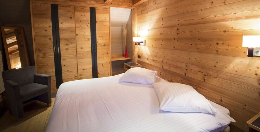 Imagen de la habitación del Hotel Les Alisiers. Foto 20