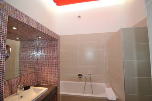 Imagen de la habitación del Hotel Les Alizés, Lipsheim. Foto 5