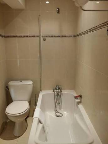 Imagen de la habitación del Hotel Les Alizes, PALAVAS-LES-FLOTS. Foto 5