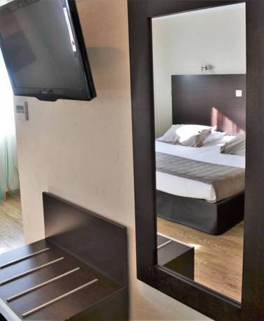 Imagen de la habitación del Hotel Les Alpes. Foto 3