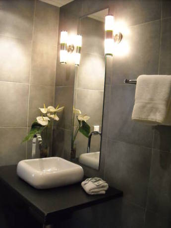 Imagen de la habitación del Hotel Les Alpes. Foto 15