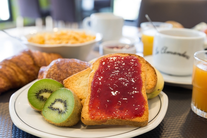 Imagen del bar/restaurante del Hotel Les Amandiers. Foto 5