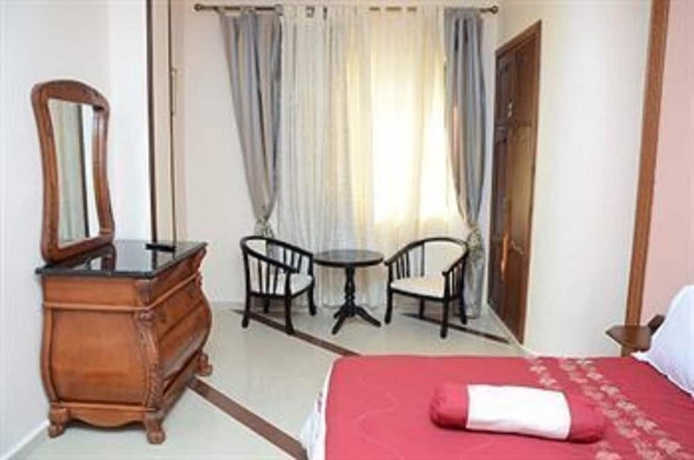 Imagen de la habitación del Hotel Les Ambassadeurs, Or&aacute;n. Foto 8