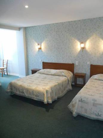 Imagen de la habitación del Hotel Les Ambassadeurs, SOUILLAC. Foto 8