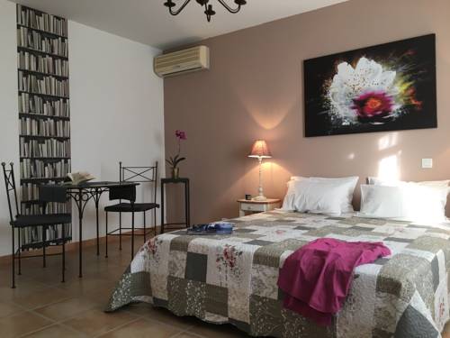 Imagen de la habitación del Hotel Les Ambres. Foto 2