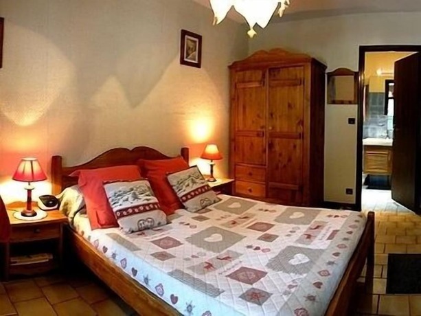Imagen de la habitación del Hotel Les Ancolies. Foto 6