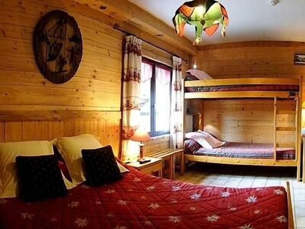 Imagen de la habitación del Hotel Les Ancolies. Foto 7