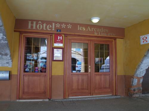 Imagen de la habitación del Hotel Les Arcades Le Lion D'or. Foto 2