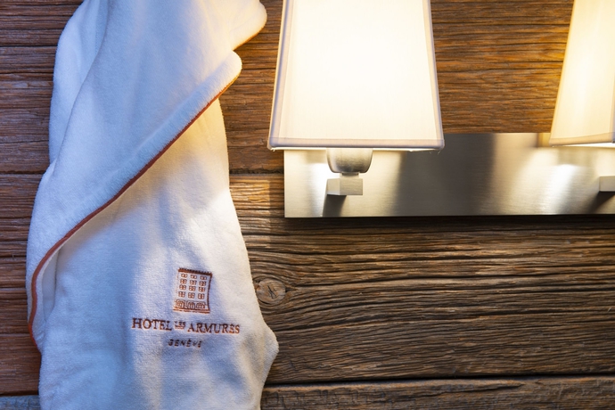 Imagen de la habitación del Hotel Les Armures. Foto 3