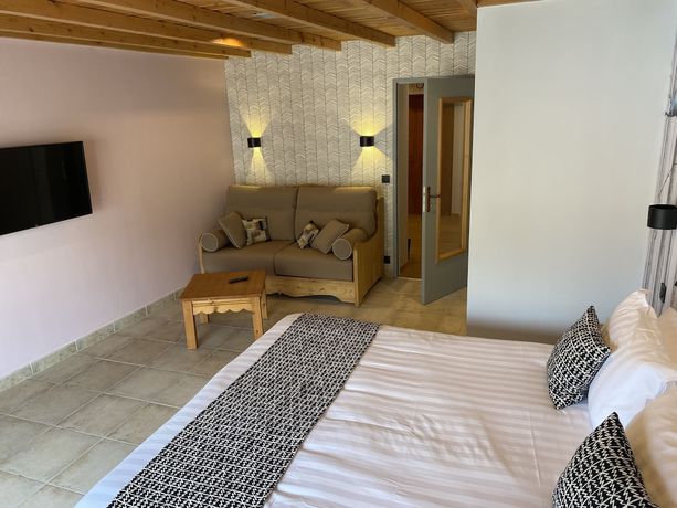 Imagen de la habitación del Hotel Les Autanes. Foto 10