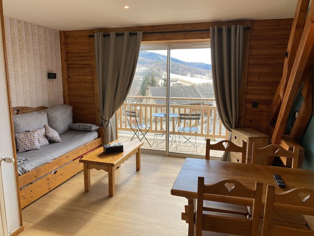 Imagen de la habitación del Hotel Les Autanes. Foto 13