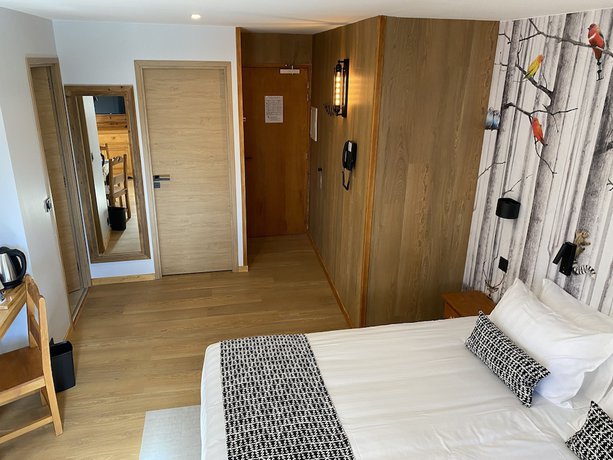 Imagen de la habitación del Hotel Les Autanes. Foto 17