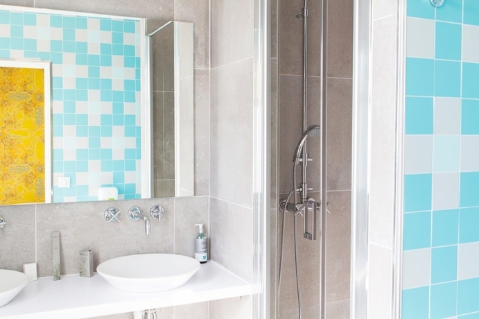 Imagen de la habitación del Hotel Les Baigneuses de Biarritz. Foto 15