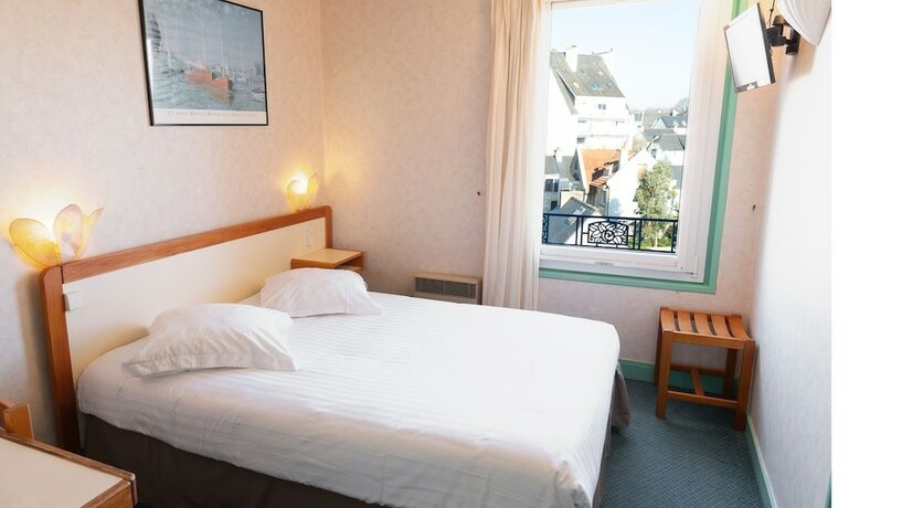 Imagen general del Hotel Les Bains de Mer. Foto 1