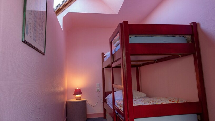 Imagen de la habitación del Hotel Les Bains de Mer. Foto 17