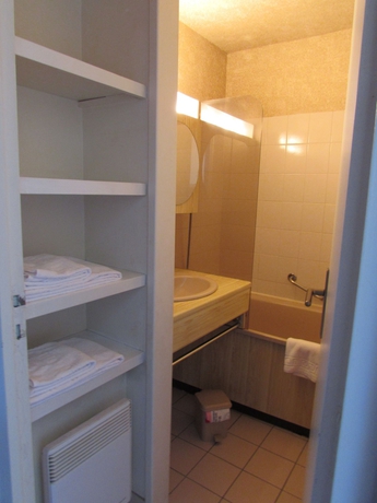 Imagen de la habitación del Hotel Les Balcons Du Soleil. Foto 9