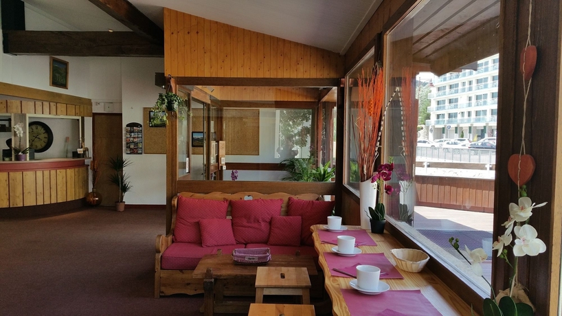 Imagen del bar/restaurante del Hotel Les Balcons Du Soleil, Font Romeu. Foto 6