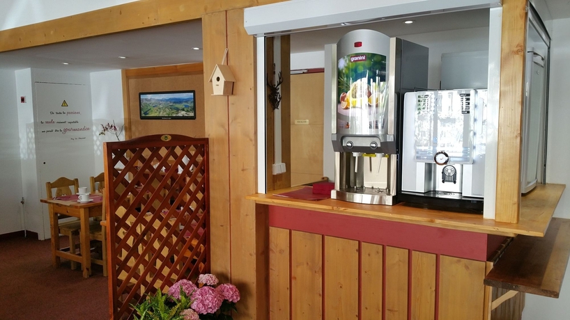 Imagen del bar/restaurante del Hotel Les Balcons Du Soleil, Font Romeu. Foto 7