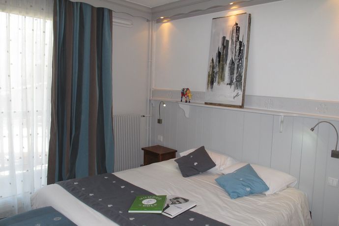 Imagen de los exteriores del Hotel Les Bartavelles. Foto 12