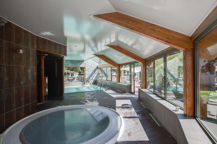 Imagen del bar/restaurante del Hotel Les Bartavelles. Foto 5