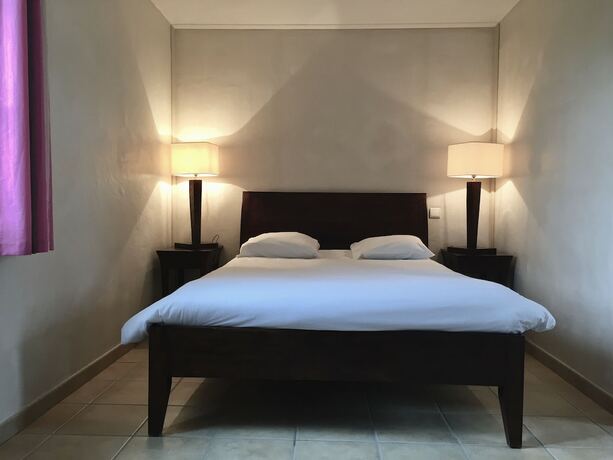 Imagen general del Hotel Les Bastides Du Golf D Albret. Foto 9