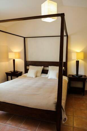 Imagen general del Hotel Les Bastides Du Golf D Albret. Foto 11