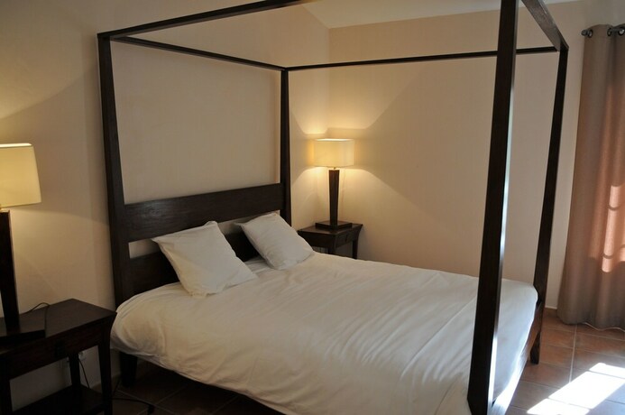 Imagen de la habitación del Hotel Les Bastides Du Golf D Albret. Foto 16