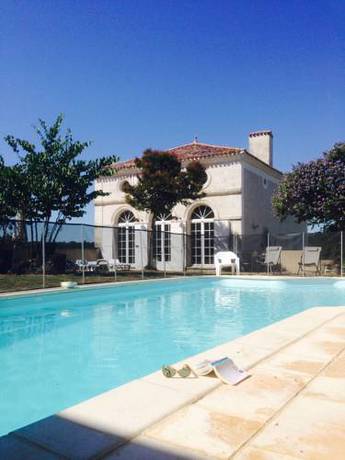 Imagen de la habitación del Hotel Les Bastides Du Golf D'albret. Foto 2