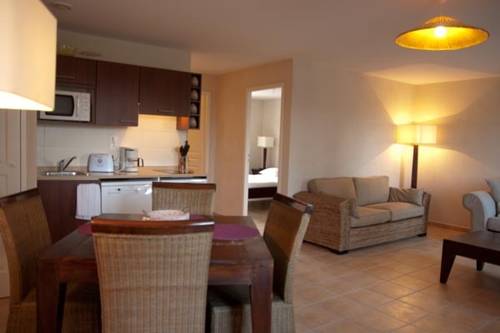 Imagen de la habitación del Hotel Les Bastides Du Golf D'albret. Foto 5