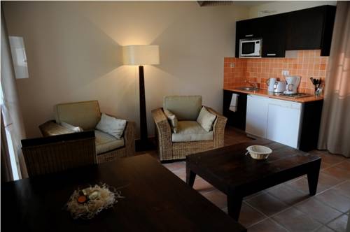 Imagen de la habitación del Hotel Les Bastides Du Golf D'albret. Foto 7