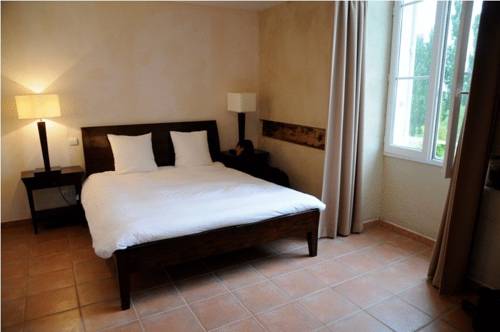 Imagen de la habitación del Hotel Les Bastides Du Golf D'albret. Foto 14