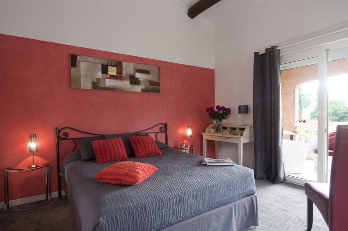 Imagen de la habitación del Hotel Les Bastides St Paul. Foto 9