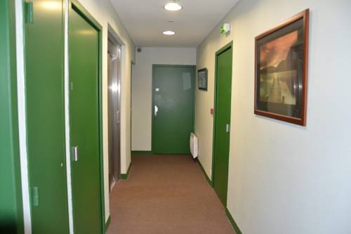 Imagen de la habitación del Hotel Les B&eacute;n&eacute;dictins. Foto 12