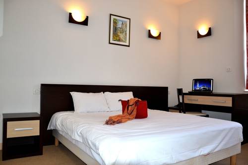 Imagen de la habitación del Hotel Les B&eacute;n&eacute;dictins. Foto 16