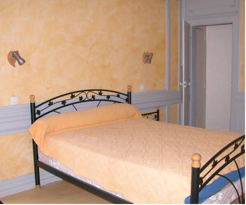 Imagen de la habitación del Hotel Les Beaux Arts. Foto 7