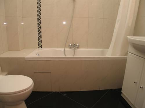 Imagen de la habitación del Hotel Les Belles Terrasses. Foto 5