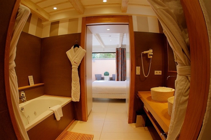 Imagen de la habitación del Hotel Les Bergeries De Palombaggia. Foto 3