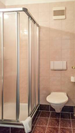 Imagen de la habitación del Hotel Les Berges. Foto 3