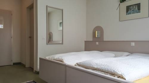 Imagen de la habitación del Hotel Les Berges. Foto 13