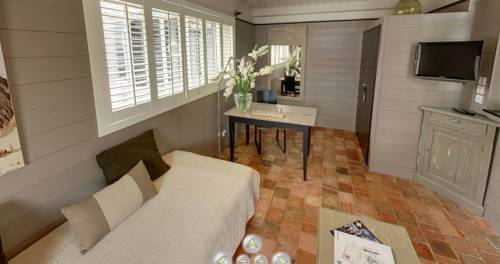 Imagen de la habitación del Hotel Les Bois Flottais. Foto 16