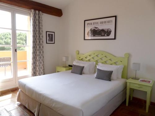 Imagen de la habitación del Hotel Les Bouis. Foto 7