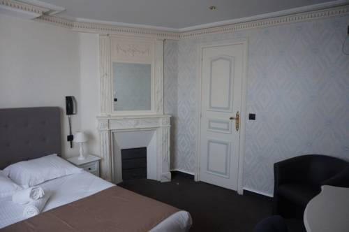 Imagen de la habitación del Hotel Les Cabines. Foto 9