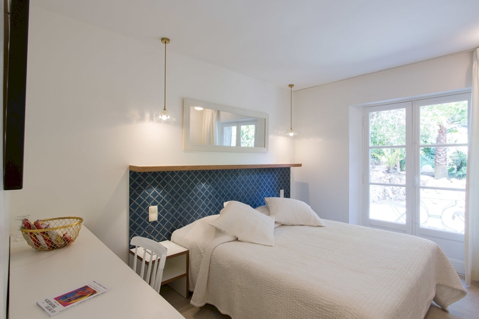 Imagen de la habitación del Hotel Les Capucines. Foto 5